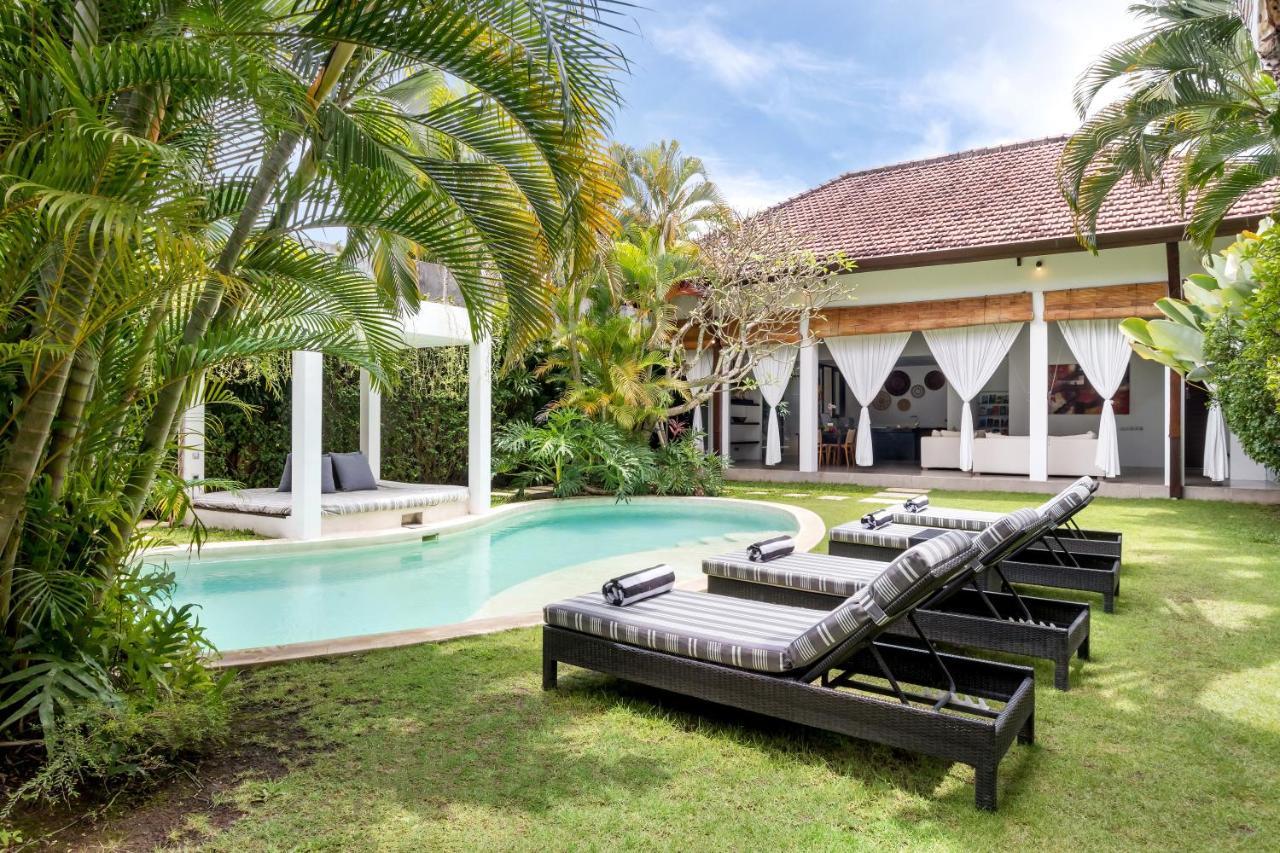 Villa Alice Seminyak Esterno foto